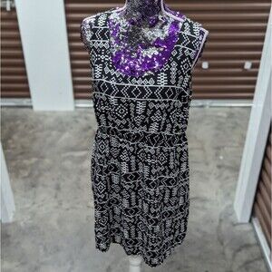 West Loop XL‎ Black and white dress